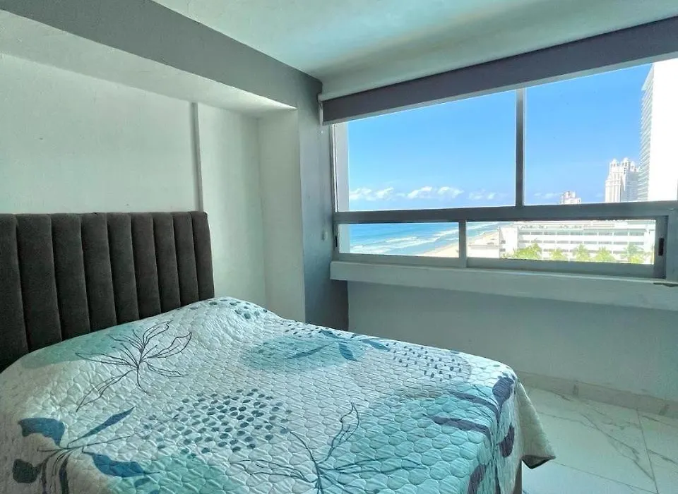 Departamento con vista al mar-1